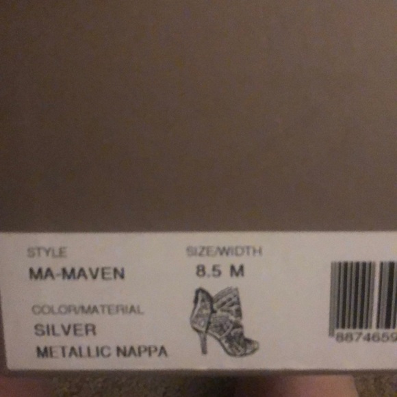 Bcbgmaxmaria silver ma-maven sandals - Picture 4 of 5